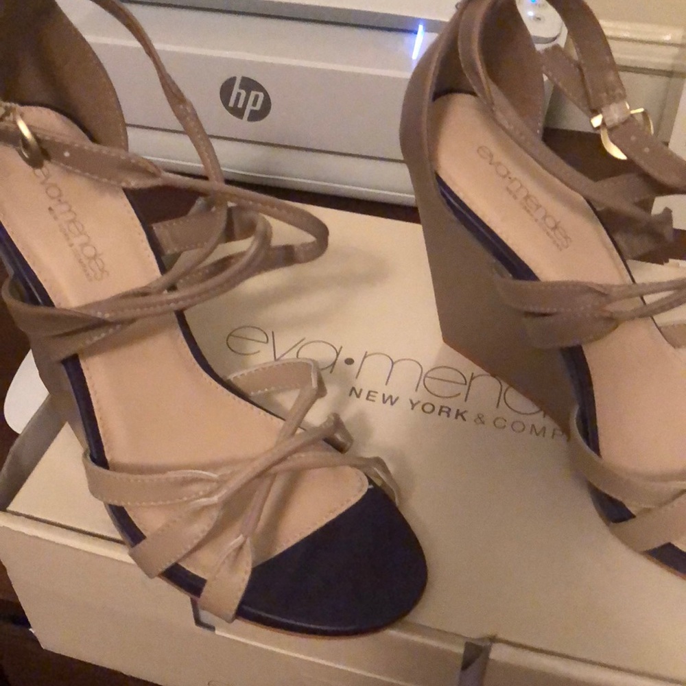 Shoes - Picture 2 of 4
